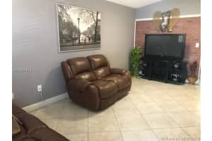 18942 NW 86th Ct, Hialeah, FL 33015, Sold 09/21/18