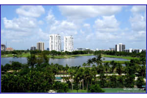 20191 E Country Club Dr, Miami, FL 33180, Sold 09/27/19