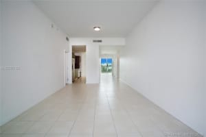 7928 East Dr, North Bay Village, FL 33141, Sold 08/30/18