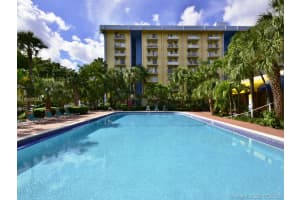 4550 NW 9th St APT E618, Miami, FL 33126, Sold 07/20/18
