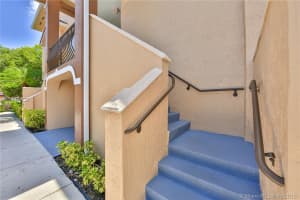 17415 NW 75th Pl, Hialeah, FL 33015, Sold 09/14/18