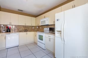 16239 SW 58th Ln, Miami, FL 33193, Sold 09/14/18