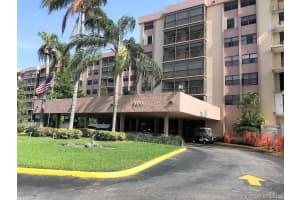 900 NE 195th St, Miami, FL 33179, Sold 12/24/18