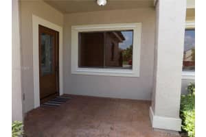 8038 NW 187th Terrace, Hialeah, FL 33015, Sold 09/21/18