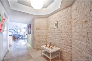 20815 NE 37th Ct, Miami, FL 33180, Sold 11/30/18