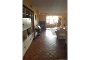 441 NE 195th St, Miami, FL 33179, Sold 10/16/18