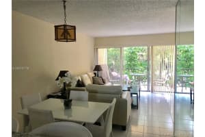 210 NW 87th Ave APT L223, Miami, FL 33172, Sold 10/05/18