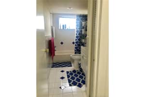 210 NW 87th Ave APT L223, Miami, FL 33172, Sold 10/05/18
