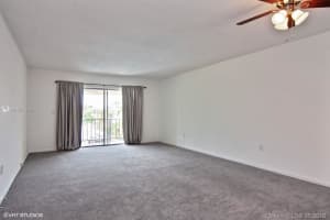 11905 NE 2nd Ave c405, North Miami, FL 33161, Sold 09/18/18