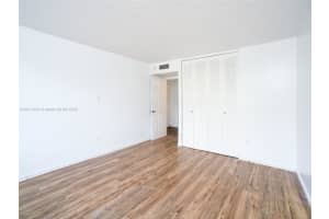 2851 NE 183rd St #112e, Aventura, FL 33160, Sold 05/16/22
