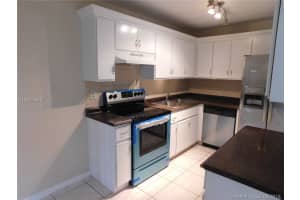 9043 Vineyard Lake Dr, Plantation, FL 33324, Sold 11/27/18