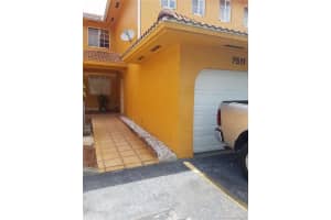 7511 NW 174th Terrace, Hialeah, FL 33015, Sold 09/28/18