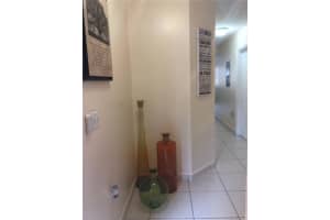 7511 NW 174th Terrace, Hialeah, FL 33015, Sold 09/28/18