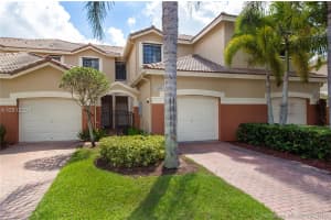 4304 Vineyard Cir, Weston, FL 33332, Sold 11/07/18