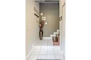 10221 Fontainebleau Blvd, Miami, FL 33172, Sold 10/22/18