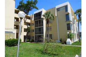 920 NE 199th St, Miami, FL 33179, Sold 10/24/18