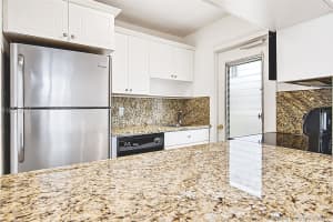 1670 Bay Rd #4g, Miami Beach, FL 33139, Sold 11/16/18