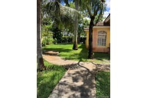 7327 NW 173rd Dr, Hialeah, FL 33015, Sold 10/02/18