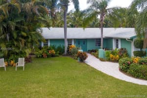 2911 SW 108th Way, Davie, FL 33328, Sold 11/14/18
