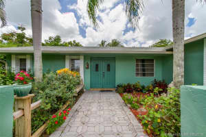 2911 SW 108th Way, Davie, FL 33328, Sold 11/14/18