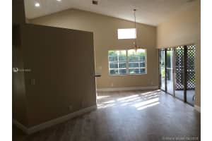 527 Bridgeton Rd, Weston, FL 33326, Sold 10/19/18