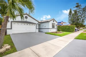 15840 SW 85th Ln, Miami, FL 33193, Sold 09/11/18