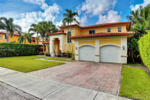 7952 NW 161st Terrace, Hialeah, FL 33016, Sold 11/26/18