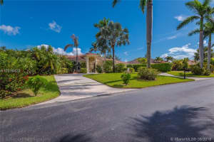 8249 SW 193rd St, Cutler Bay, FL 33157, Sold 02/19/19