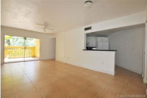 9741 Fontainebleau Blvd H104, Miami, FL 33172, Sold 09/07/18