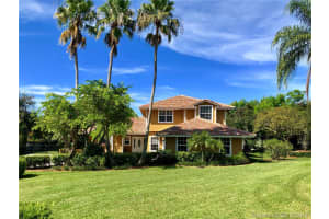 18341 SE Ridgeview Dr, Tequesta, FL 33469, Sold 12/24/18