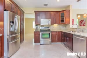 1262 Grant Ct, Hollywood, FL 33019, Sold 03/28/19