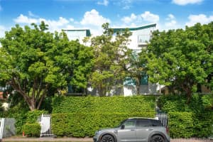 734 Michigan Ave, Miami Beach, FL 33139, Sold 05/17/19