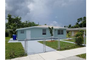 1825 SW 44th Ave, Fort Lauderdale, FL 33317, Sold 10/19/18