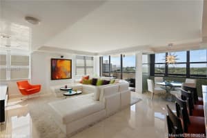 2555 Collins Ave, Miami, FL 33140, Sold 05/17/19