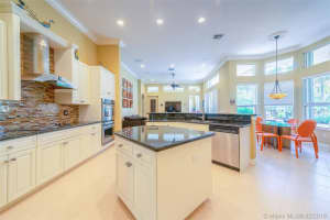 11401 Redberry Dr, Davie, FL 33330, Sold 04/26/19