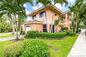 3271 NW 44th St, Oakland Park, FL 33309, Sold 10/02/18