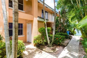3271 NW 44th St, Oakland Park, FL 33309, Sold 10/02/18