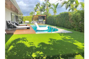 19921 NE 20th Ct, Miami, FL 33179, Sold 04/05/19