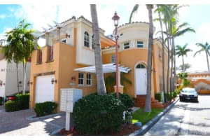 18390 NE 30th Ct, North Miami Beach, FL 33160, Sold 12/08/18