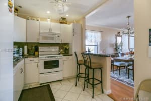 7118 Bonita Dr APT 705, Miami Beach, FL 33141, Sold 03/26/19