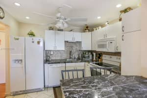 7118 Bonita Dr APT 705, Miami Beach, FL 33141, Sold 03/26/19