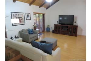 7546 SW 95th Pl, Miami, FL 33173, Sold 09/26/18