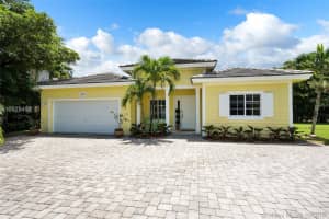 2984 NE 3rd Dr, Homestead, FL 33033, Sold 03/29/19