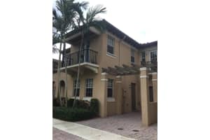 8716 Blaze Ct, Cooper City, FL 33328, Sold 11/09/18