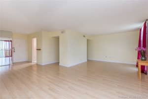 2500 NE 135th St B806, North Miami, FL 33181, Sold 05/22/19