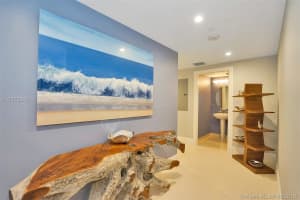 1200 Holiday Dr, Fort Lauderdale, FL 33316, Sold 02/01/19