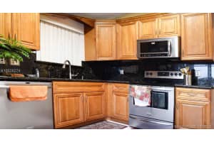 10001 SW 11th St, Pembroke Pines, FL 33025, Sold 11/05/18