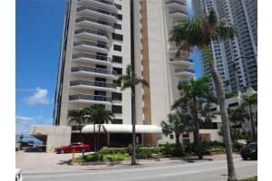 6423 Collins Ave, Miami Beach, FL 33141, Sold 10/26/18