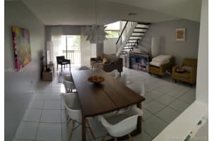 371 W Park Dr, Miami, FL 33172, Sold 10/26/18