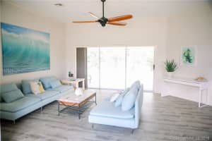 4060 1st Ln, Vero Beach, FL 32968, Sold 10/17/18